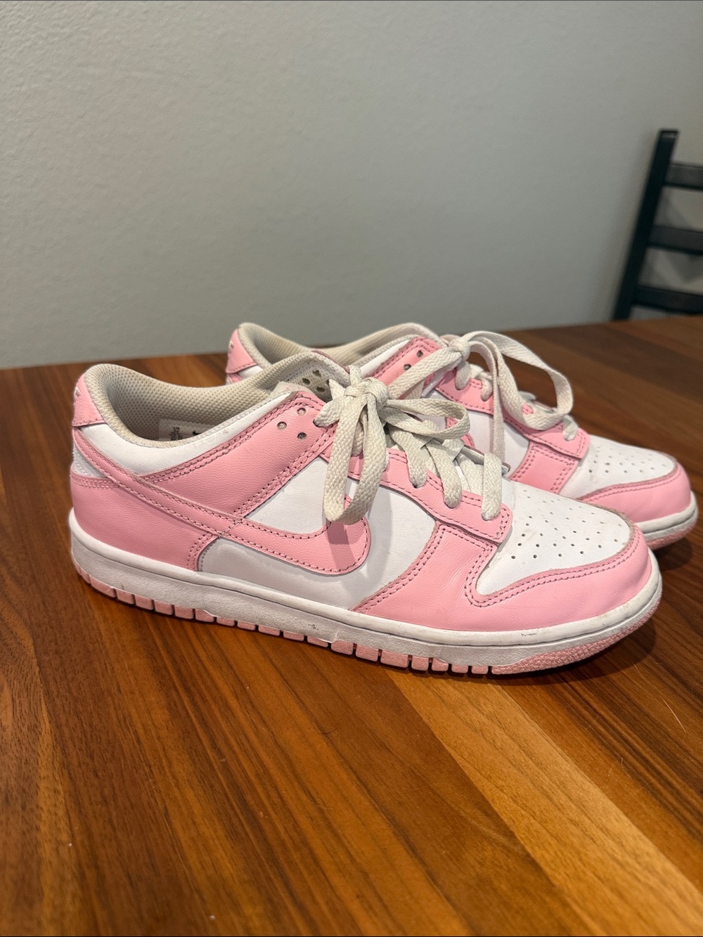 Nike Women’s Pink and White Low-Top Sneakers